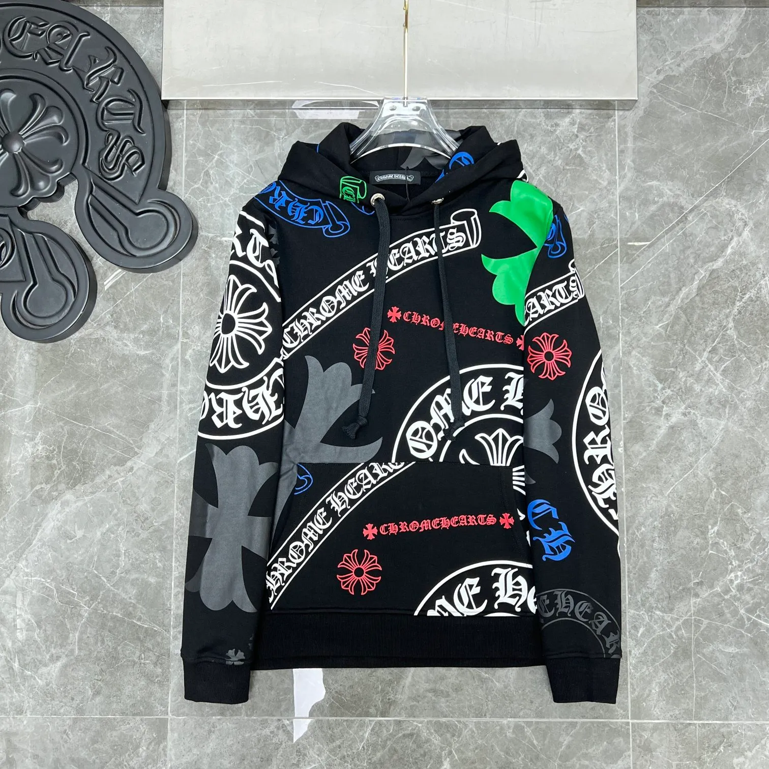 P260 Chrome Hearts 🍁Autumn and Winter🍁 2025 Simultaneous sales at counters❤️ Chrome logo limited online hooded sweatshirt Imported environmentally friendly glue printing and dyeing Improved customized version 1:1 high-gram weight high-quality fabric 🌈Recommended colors: black white 🌈 Size: S, M, L, XL